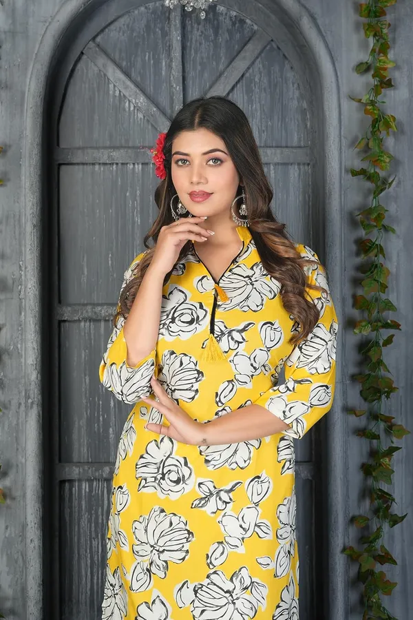 Yellow_Viscose_Rayon_Round_Neck_Kurta_Palazzo_Set_|_Printed_Kurta_Palazzo_Set