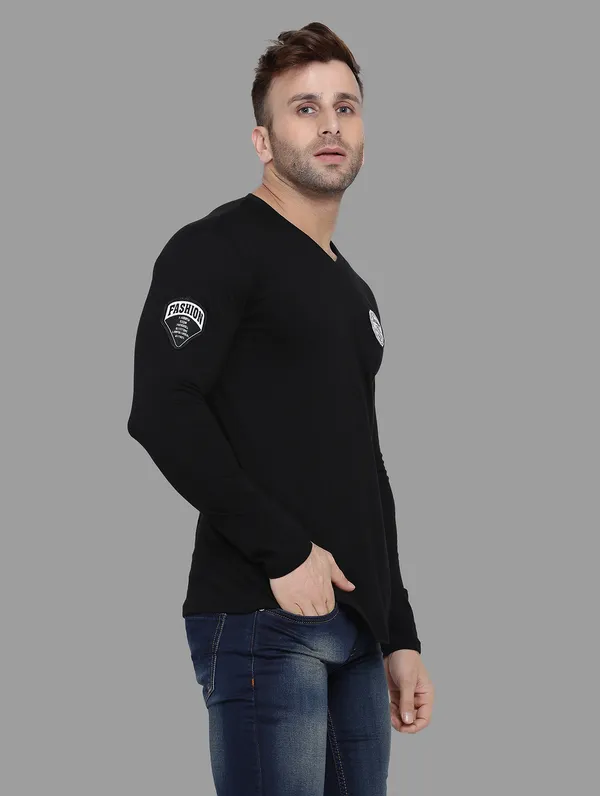 Black_Cotton_Blend_V_Neck_Full_Sleeve_T_Shirt_For_Men