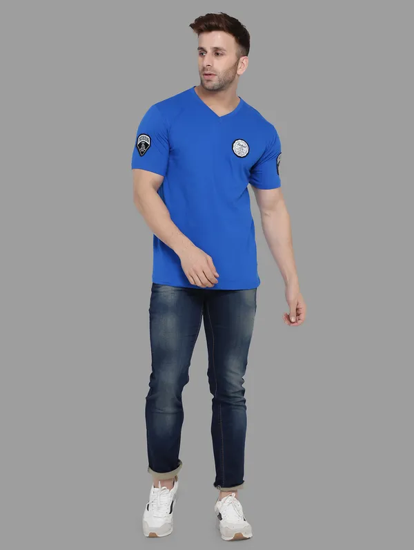 Blue_Cotton_Blend_V_Neck_Half_Sleeve_T_Shirt_For_Men