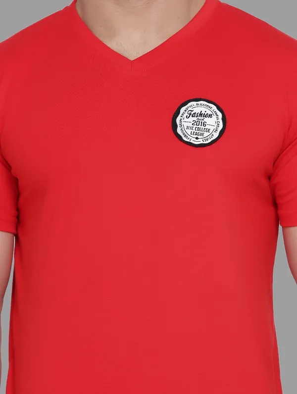 Red_Cotton_Blend_V_Neck_Half_Sleeve_T_Shirt_For_Men