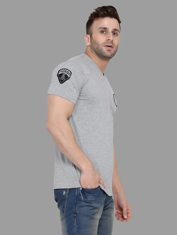 Silver_Cotton_Blend_V_Neck_Half_Sleeve_T_Shirt_For_Men