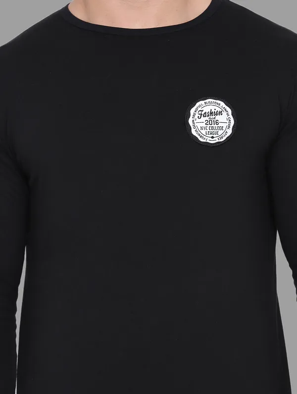 Black_Cotton_Blend_Round_Neck_Full_Sleeve_T_Shirt_For_Men
