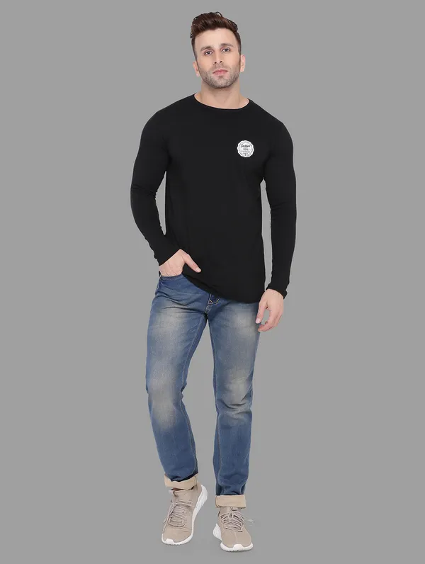 Black_Cotton_Blend_Round_Neck_Full_Sleeve_T_Shirt_For_Men