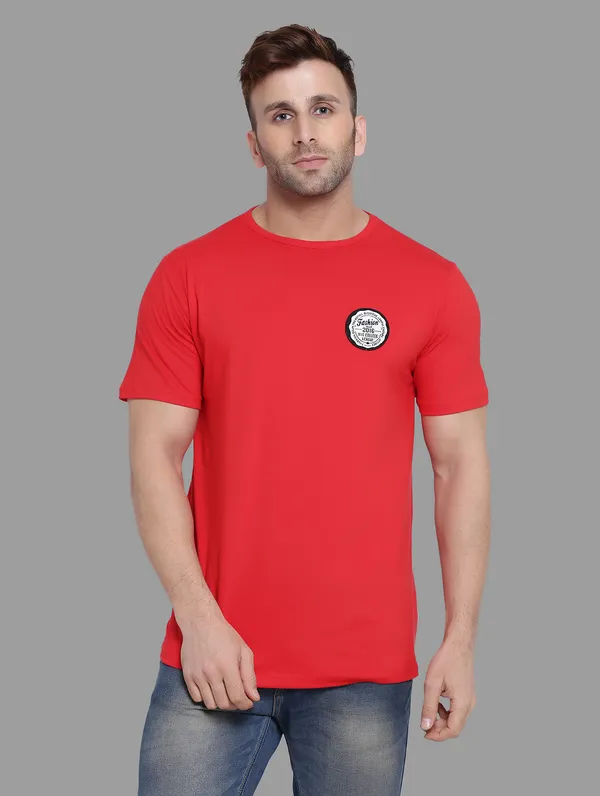 Red_Cotton_Blend_Round_Neck_Half_Sleeve_T_Shirt_For_Men