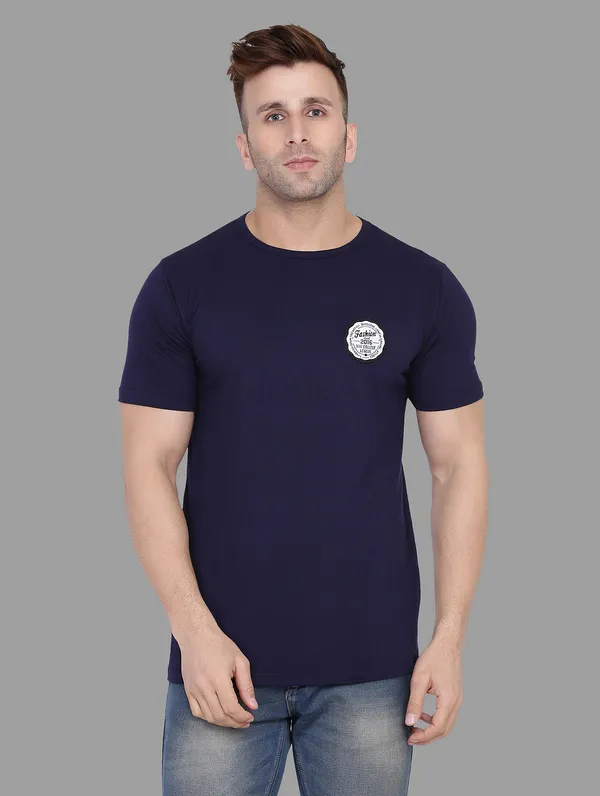 Dark_Blue_Cotton_Blend_Round_Neck_Half_Sleeve_T_Shirt_For_Men