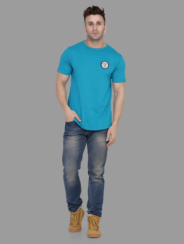Turquoise_Cotton_Blend_Round_Neck_Half_Sleeve_T_Shirt_For_Men