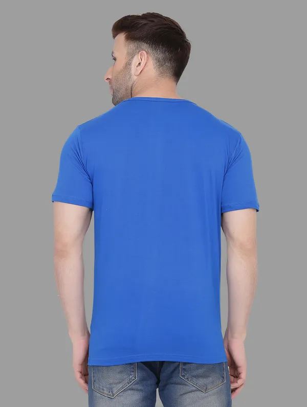 Blue_Cotton_Blend_Round_Neck_Half_Sleeve_T_Shirt_For_Men