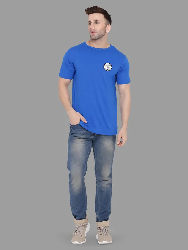 Blue_Cotton_Blend_Round_Neck_Half_Sleeve_T_Shirt_For_Men