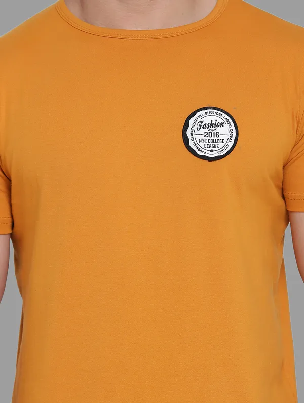 Mustard_Cotton_Blend_Round_Neck_Half_Sleeve_T_Shirt_For_Men