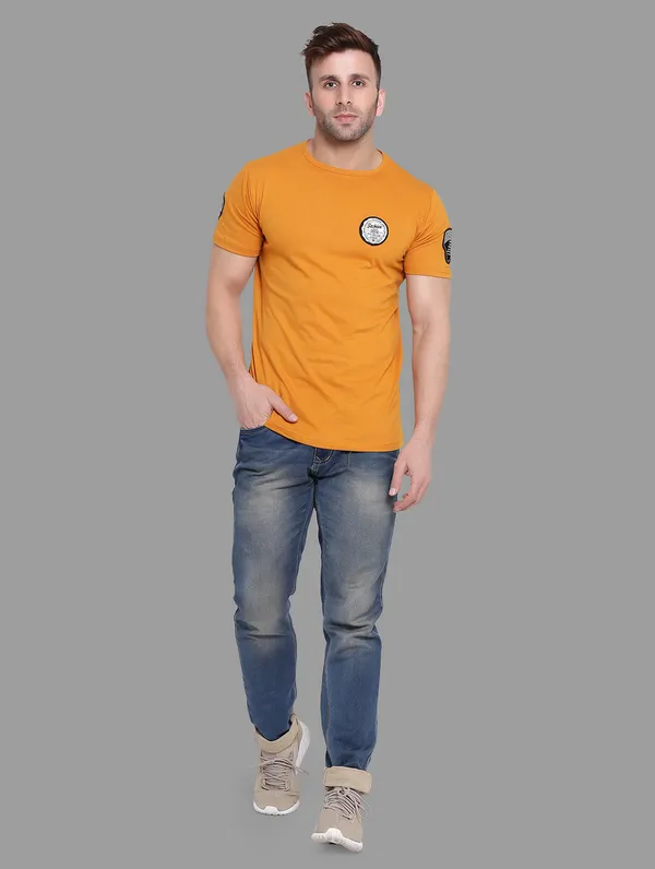 Mustard_Cotton_Blend_Round_Neck_Half_Sleeve_T_Shirt_For_Men