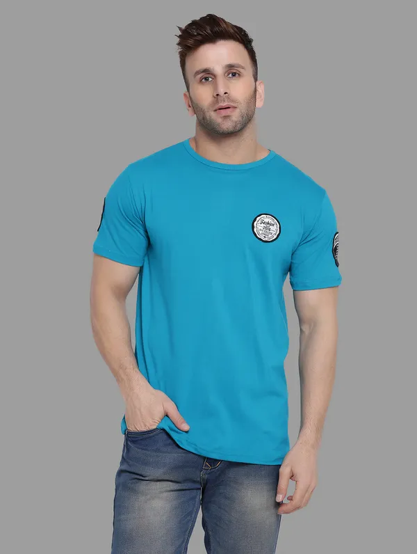Turquoise_Cotton_Blend_Round_Neck_Half_Sleeve_T_Shirt_For_Men