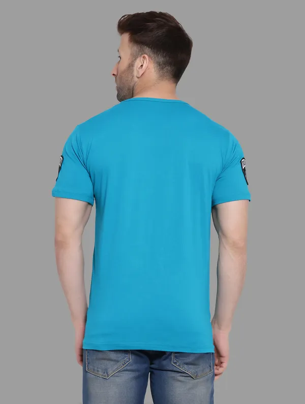 Turquoise_Cotton_Blend_Round_Neck_Half_Sleeve_T_Shirt_For_Men
