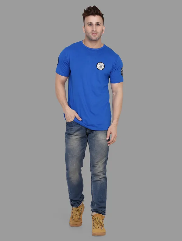 Blue_Cotton_Blend_Round_Neck_Half_Sleeve_T_Shirt_For_Men