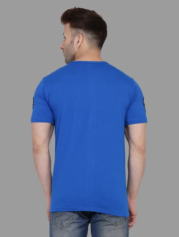 Blue_Cotton_Blend_Round_Neck_Half_Sleeve_T_Shirt_For_Men