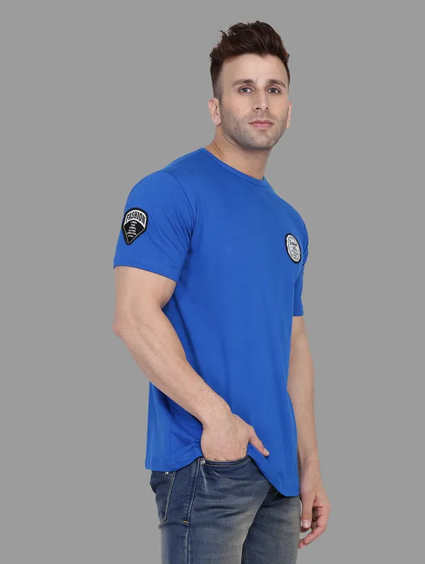 Blue_Cotton_Blend_Round_Neck_Half_Sleeve_T_Shirt_For_Men