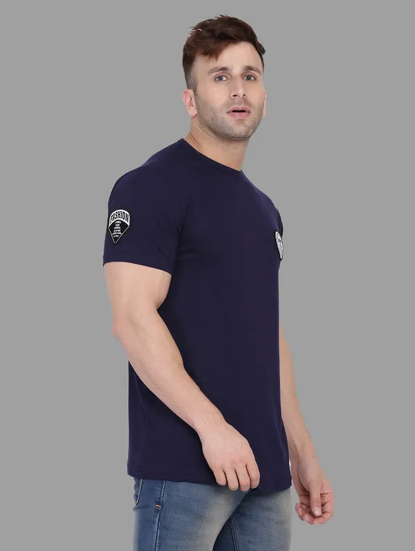 Dark_Blue_Cotton_Blend_Round_Neck_Half_Sleeve_T_Shirt_For_Men