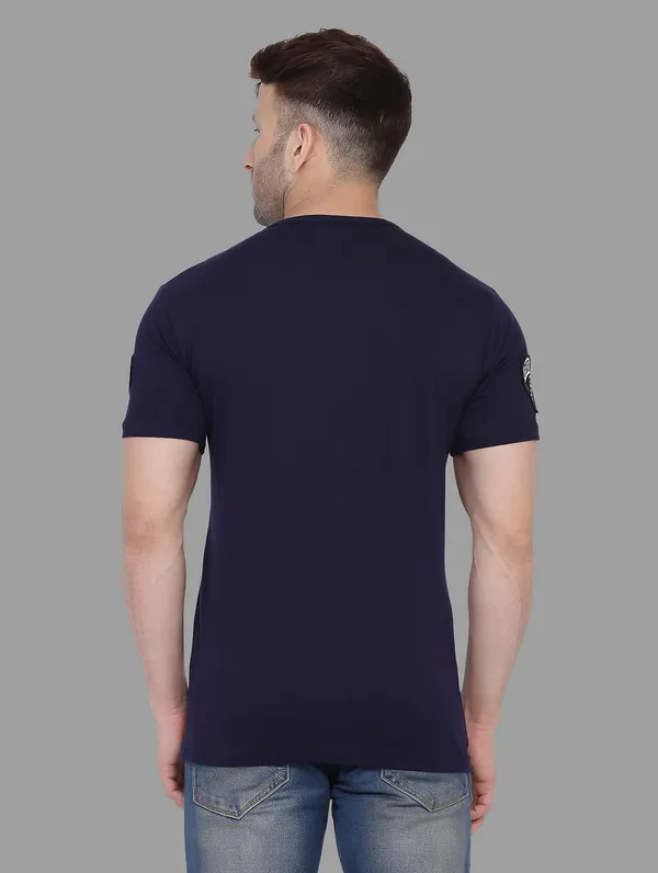 Dark_Blue_Cotton_Blend_Round_Neck_Half_Sleeve_T_Shirt_For_Men