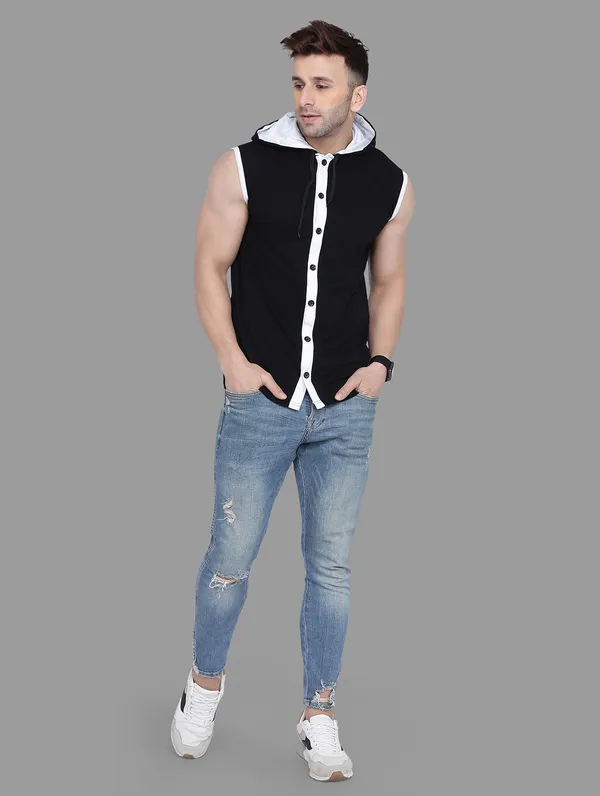 Black_Cotton_Blend_Hooded_Neck_Sleeveless_T_Shirt_For_Men