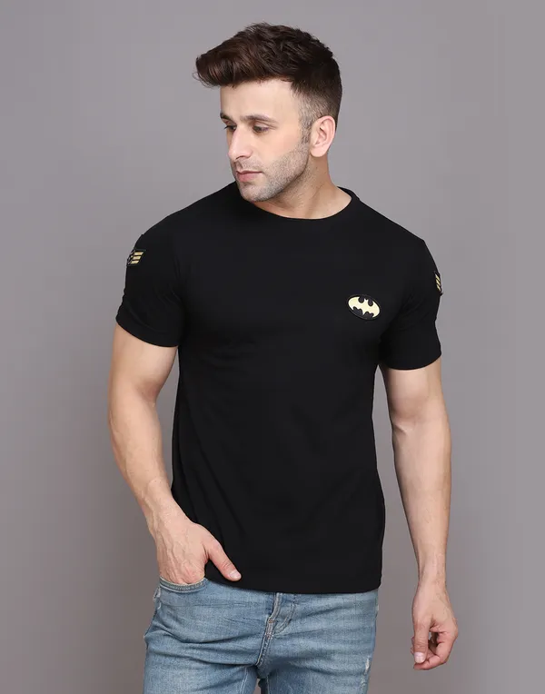 Black_Cotton_Blend_Round_Neck_Half_Sleeve_T-Shirt_For_Men