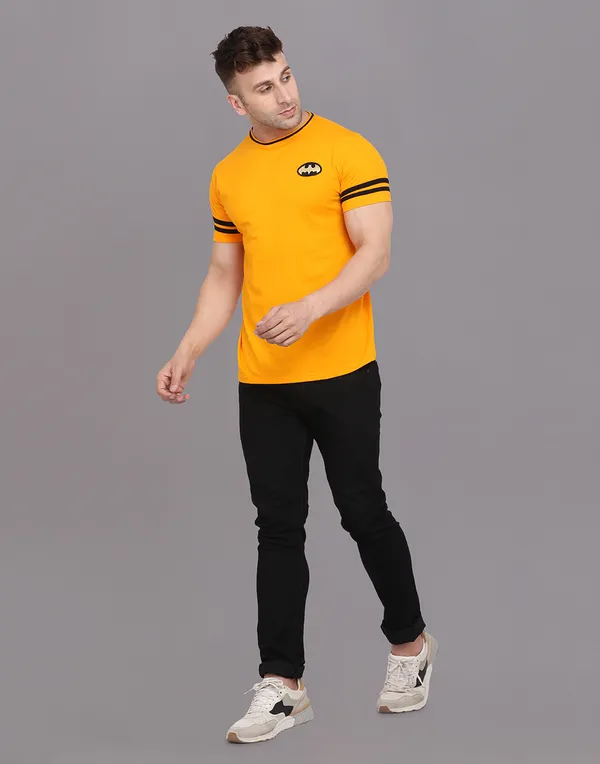 Yellow_Cotton_Blend_Round_Neck_Half_Sleeve_T_Shirt_For_Men