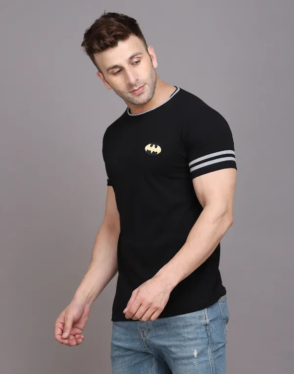 Black_Cotton_Blend_Round_Neck_Half_Sleeve_T_Shirt_For_Men