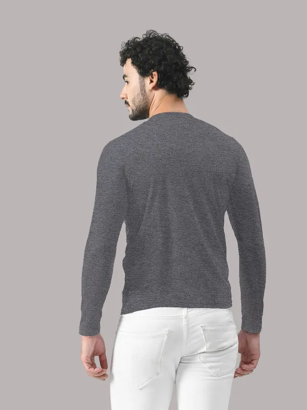 Grey_Cotton_Blend_Henley_Neck_Full_Sleeve_T_Shirt_For_Men