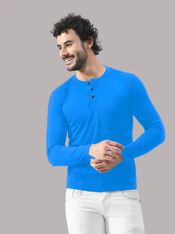Blue_Cotton_Blend_Henley_Neck_Full_Sleeve_T_Shirt_For_Men