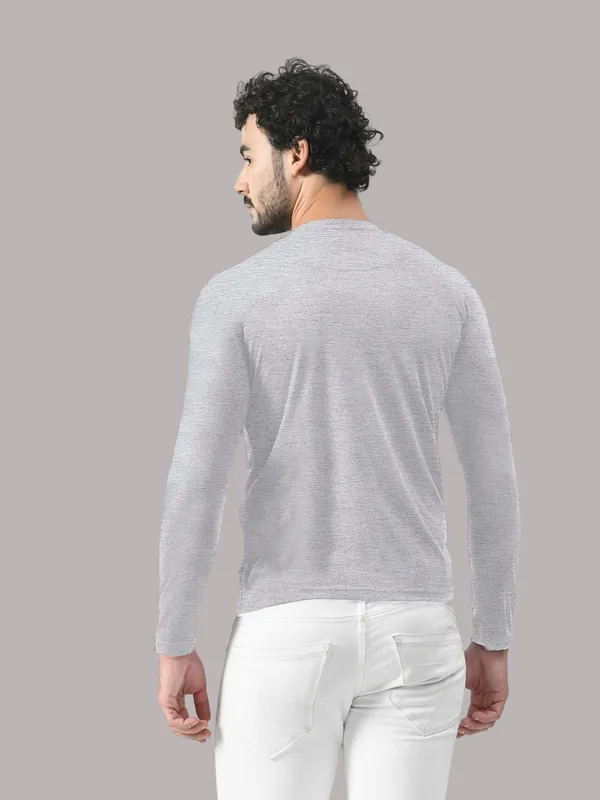 Silver_Cotton_Blend_Henley_Neck_Full_Sleeve_T_Shirt_For_Men