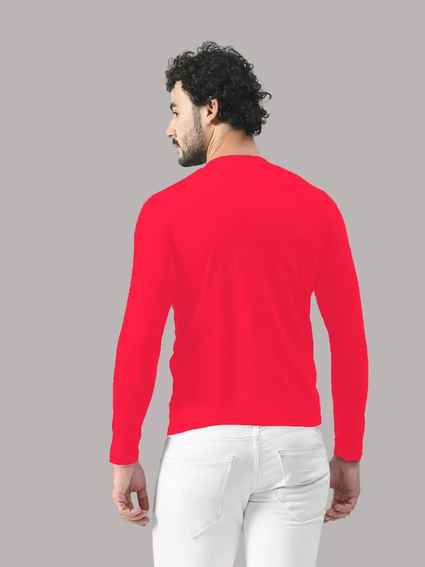 Red_Cotton_Blend_Henley_Neck_Full_Sleeve_T_Shirt_For_Men