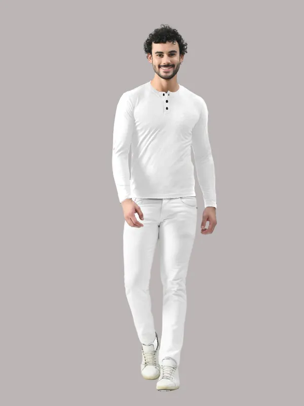 White_Cotton_Blend_Henley_Neck_Full_Sleeve_T_Shirt_For_Men