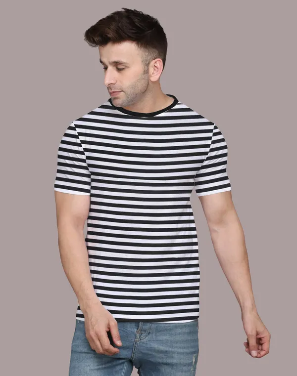 Black_Cotton_Blend_Round_Neck_Half_Sleeve_T_Shirt_For_Men