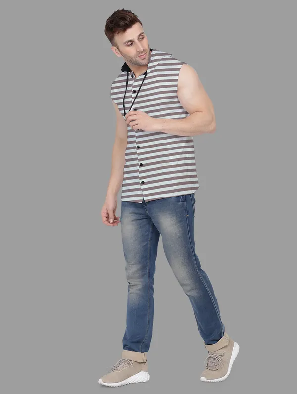 Beige_Cotton_Blend_Hooded_Neck_Sleeveless_T_Shirt_For_Men