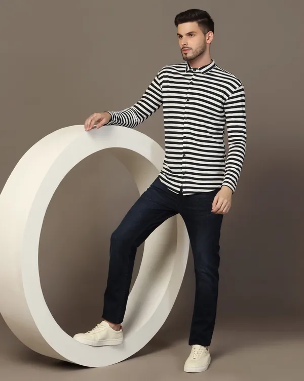 Black_Cotton_Blend_Spread_Collar_Full_Sleeve_Shirt_For_Men