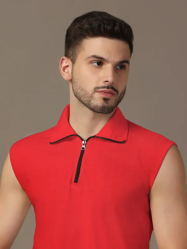 Red_Cotton_Blend_Polo_Neck_Sleeveless_T_Shirt_For_Men