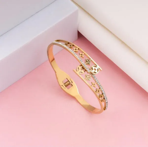 Multicolor_Designer_Cutout_Bracelet_For_Women
