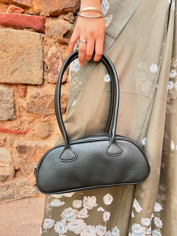 Black_Leather_Pebble_Texture_Shoulder_Bag_For_Women