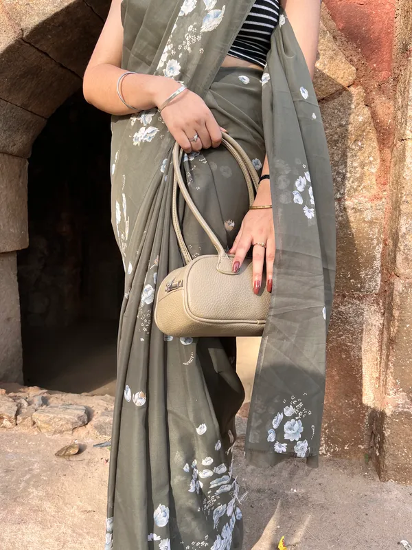 Beige_Leather_Pebble_Texture_Shoulder_Bag_For_Women