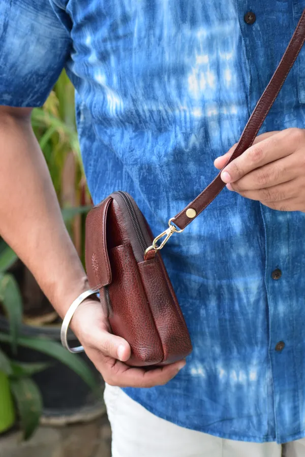 Brown_Leather_Mobile_Pouch_For_Women