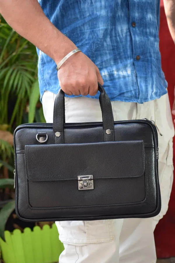 Black_Leather_Laptop_Bag_For_Women