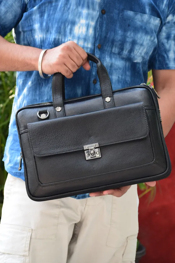 Black_Leather_Laptop_Bag_For_Women