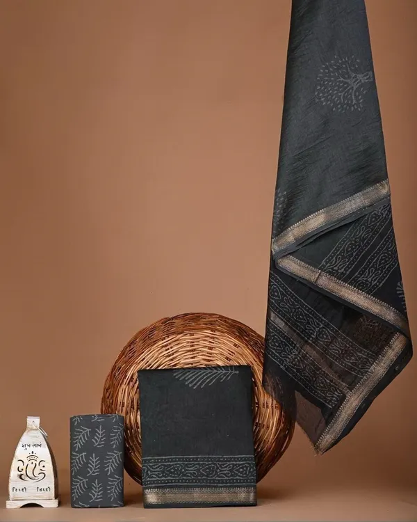 Grey_Silk_Blend_Dabu_Print_Unstitched_Suit_for_Women