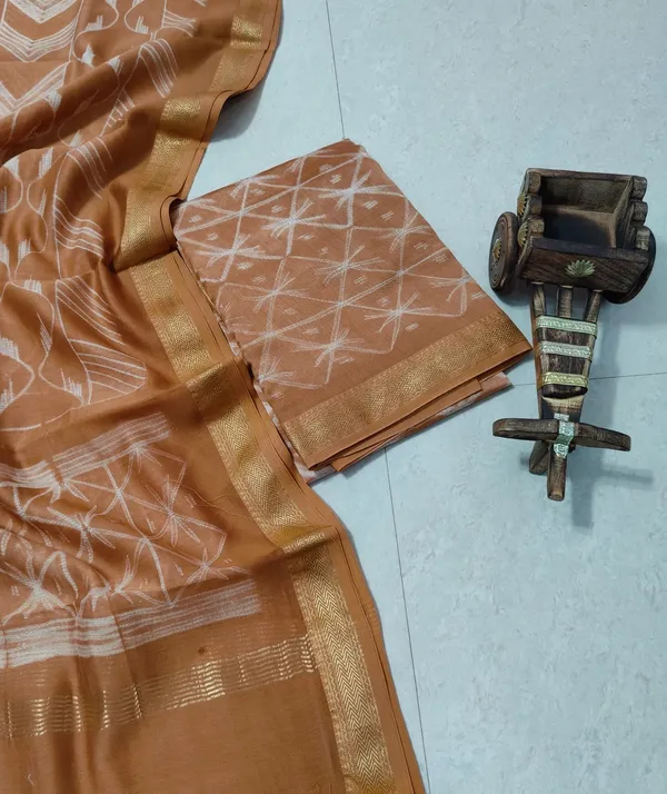 Offwhite_Silk_Blend_Shibori_Print_Suit_for_Women