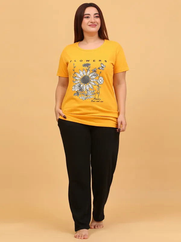 WOMEN_SHORT_TSHIRT_FLOWERS(MUSTARD)_LOWER(BLACK)