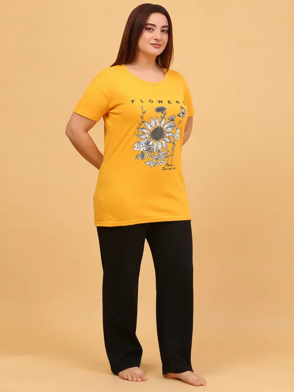 WOMEN_SHORT_TSHIRT_FLOWERS(MUSTARD)_LOWER(BLACK)