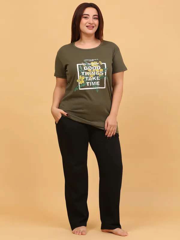 WOMEN_SHORT_TSHIRT_GOOD_THINGS(OLIVE)_LOWER(BLACK)