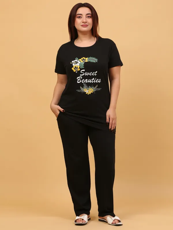 WOMEN_SHORT_TSHIRT_SWEET_(BLACK)_LOWER(BLACK)