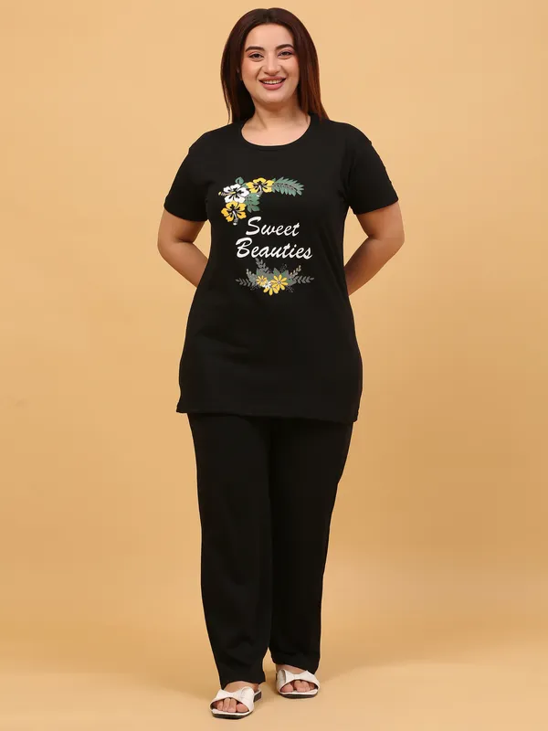 WOMEN_SHORT_TSHIRT_SWEET_(BLACK)_LOWER(BLACK)
