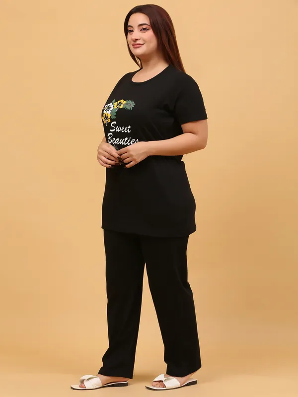 WOMEN_SHORT_TSHIRT_SWEET_(BLACK)_LOWER(BLACK)