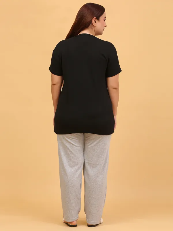 WOMEN_SHORT_TSHIRT_FORCE_(BLACK)_LOWER(GREY)