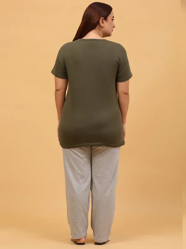 WOMEN_SHORT_TSHIRT_GOOD_THINGS(OLIVE)_LOWER(GREY)